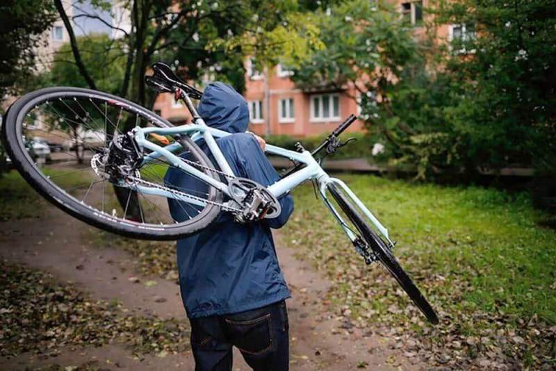 В Зеленограде сотрудники полиции задержали подозреваемого в краже велосипеда