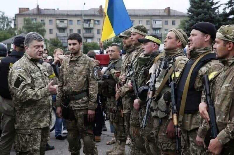 В Украине собираются ввести военное положение сроком на шестьдесят дней