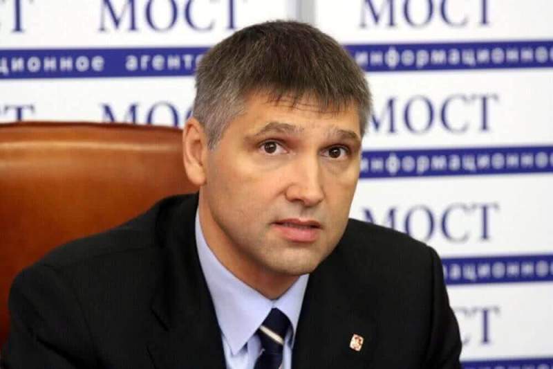 Украинский депутат призвал выплачивать пенсии крымчанам