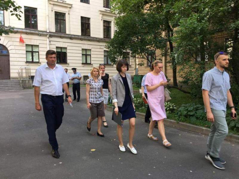 Государственная жилищная инспекция Санкт-Петербурга проинспектировала чердачные помещения в Адмиралтейском районе