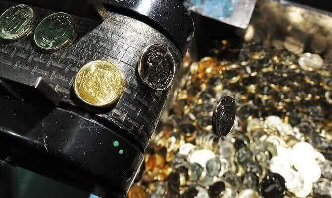 ЦБ РФ: «В обращении наблюдается переизбыток монет»