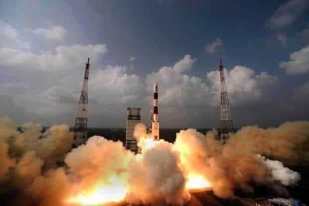Индия запустила в космос многоразовую ракету-носитель