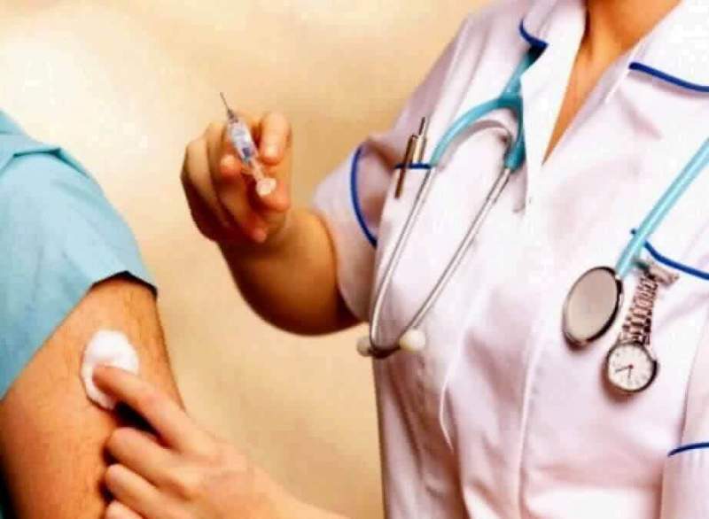 Более 3,5 тысяч жителей Хабаровского края получили прививки от клещевого энцефалита