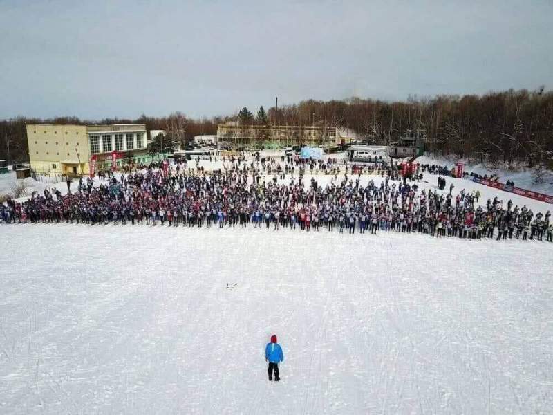 Больше 10 тысяч жителей края приняли участие в массовой гонке «Лыжня России – 2017»