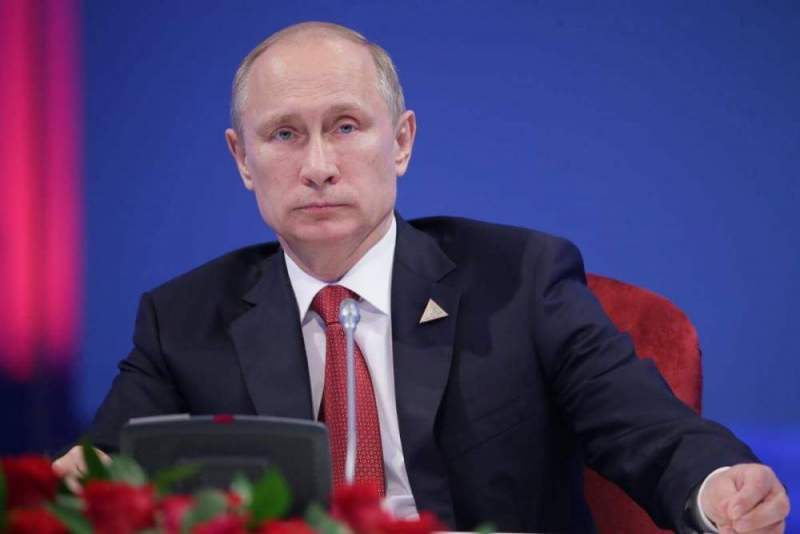 Владимир Путин решает вопросы социально-экономического развития Крыма