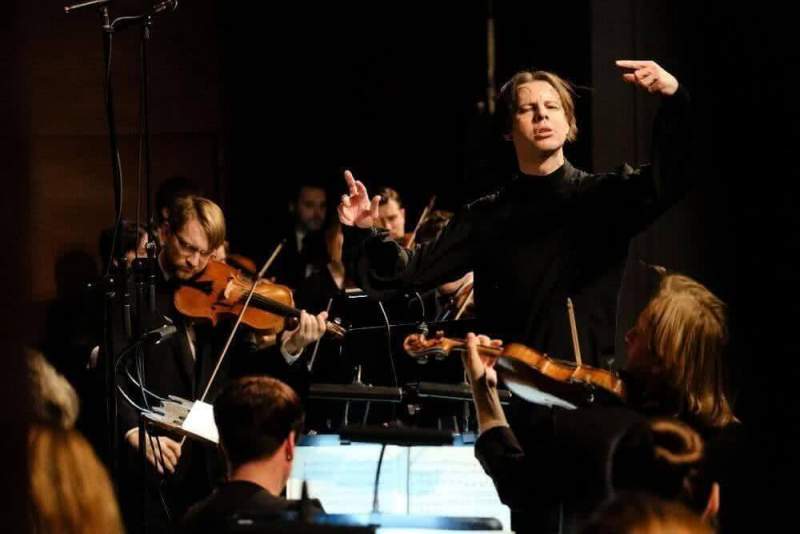 Теодор Курентзис выступит в Германии с оркестром и хором MUSICAETERNA пермского театра оперы и балета