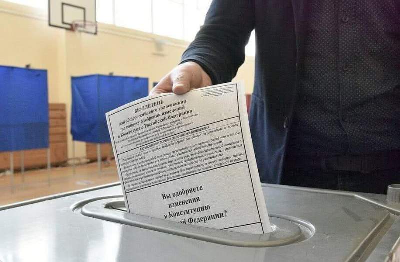 Шестой день общероссийского голосования по поправкам в Основной закон проходит без серьезных нарушений
