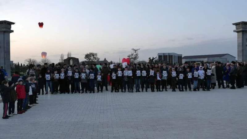 Деятели культуры Ингушетии приняли участие в митинге солидарности, посвященном памяти жертв трагедии в Кемерово