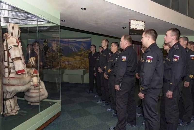 Моряки Северного флота посетили учреждения культуры столицы Таймыра