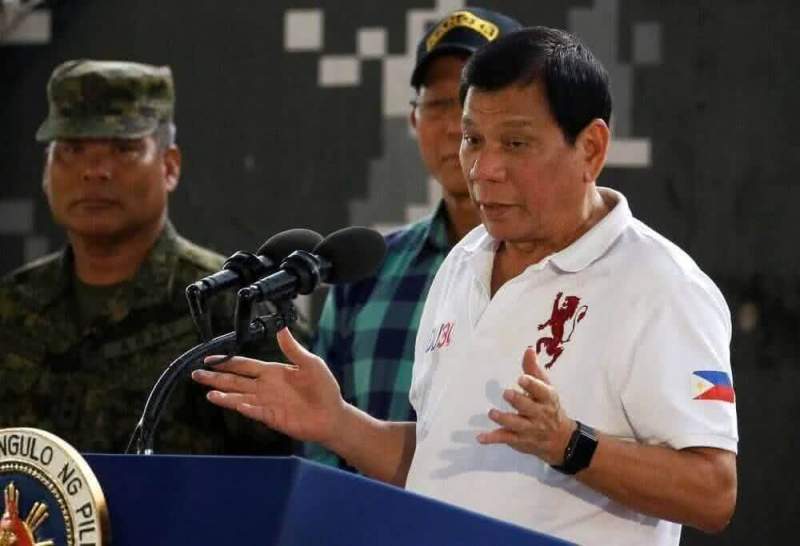 Филиппинский президент рассматривает введение военного положения в стране