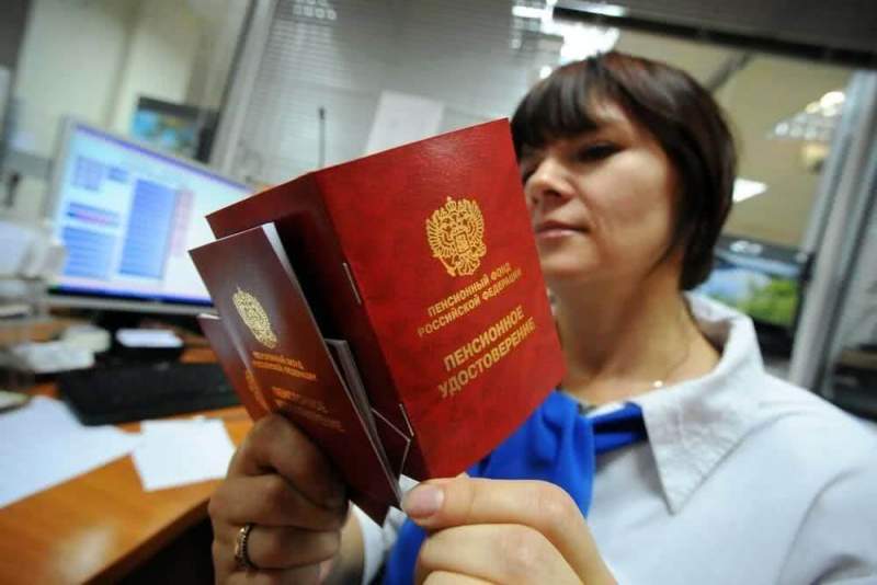 Чиновник из Дагестана подделал документы, чтобы получать пенсию на 34 года раньше