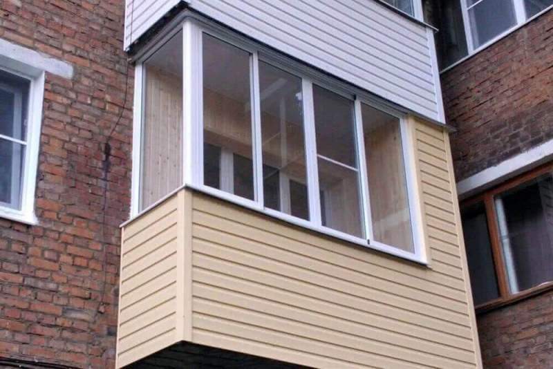 Как остеклить балкон так, чтобы не переделывать