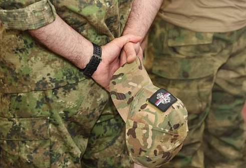 В каких войсках больше всего платят контрактникам?