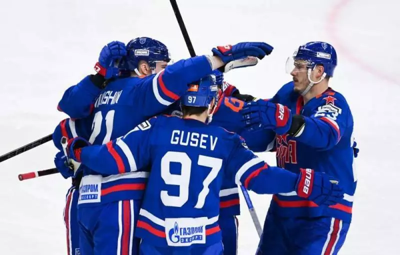 Хоккейный клуб «СКА» одержал третью подряд победу в КХЛ