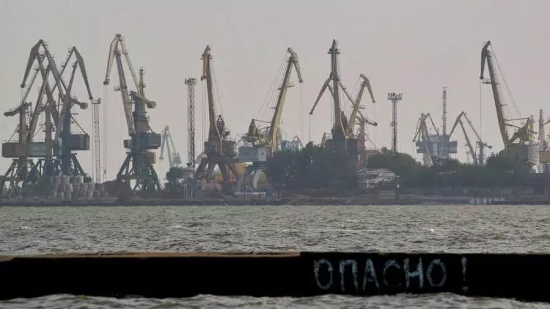 Украина закрыла доступ к своим портам для российских судов