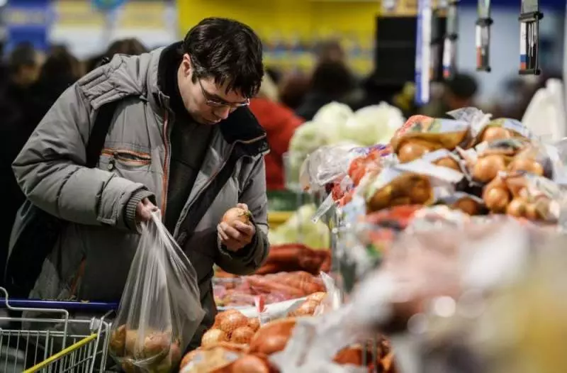 Центробанк предупредил россиян о росте цен на продукты