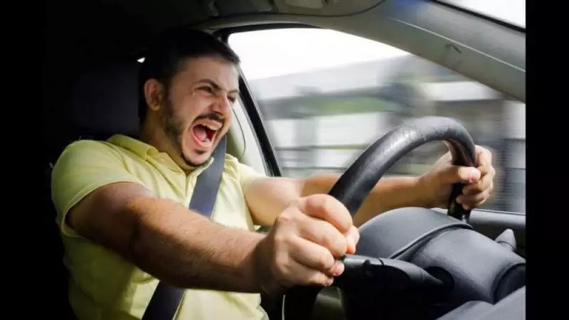 Закон об уголовной ответственности для водителей-лихачей вступил в силу
