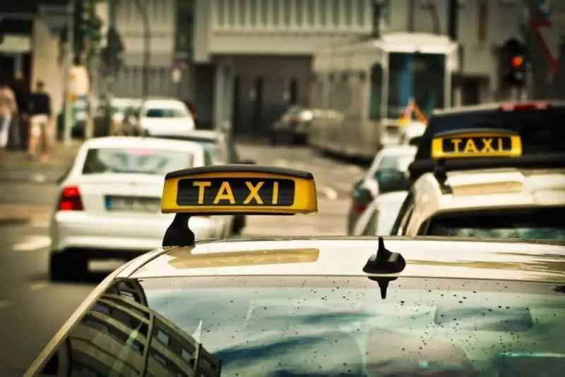 Увеличение прибыли для таксистов: использование технологий и умное планирование