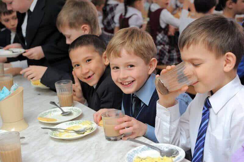 Питание в школах Крыма: догонит ли полуостров Москву?