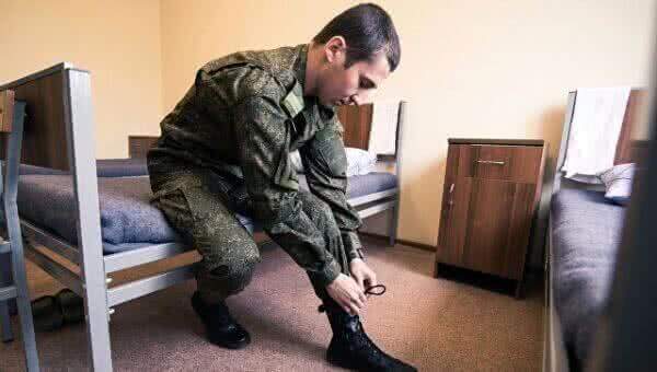 Солдаты в Севастополе набирают вес в армии