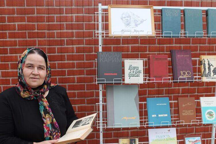 Библиотека Хасавюрта знакомит читателей с поступившей в фонд новой литературой