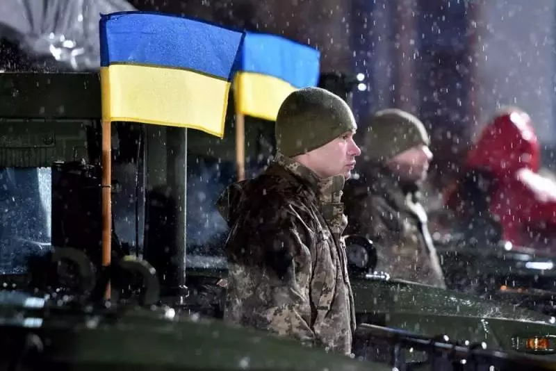 Украинские силовики разместили тяжелое вооружение в жилых районах Донбасса